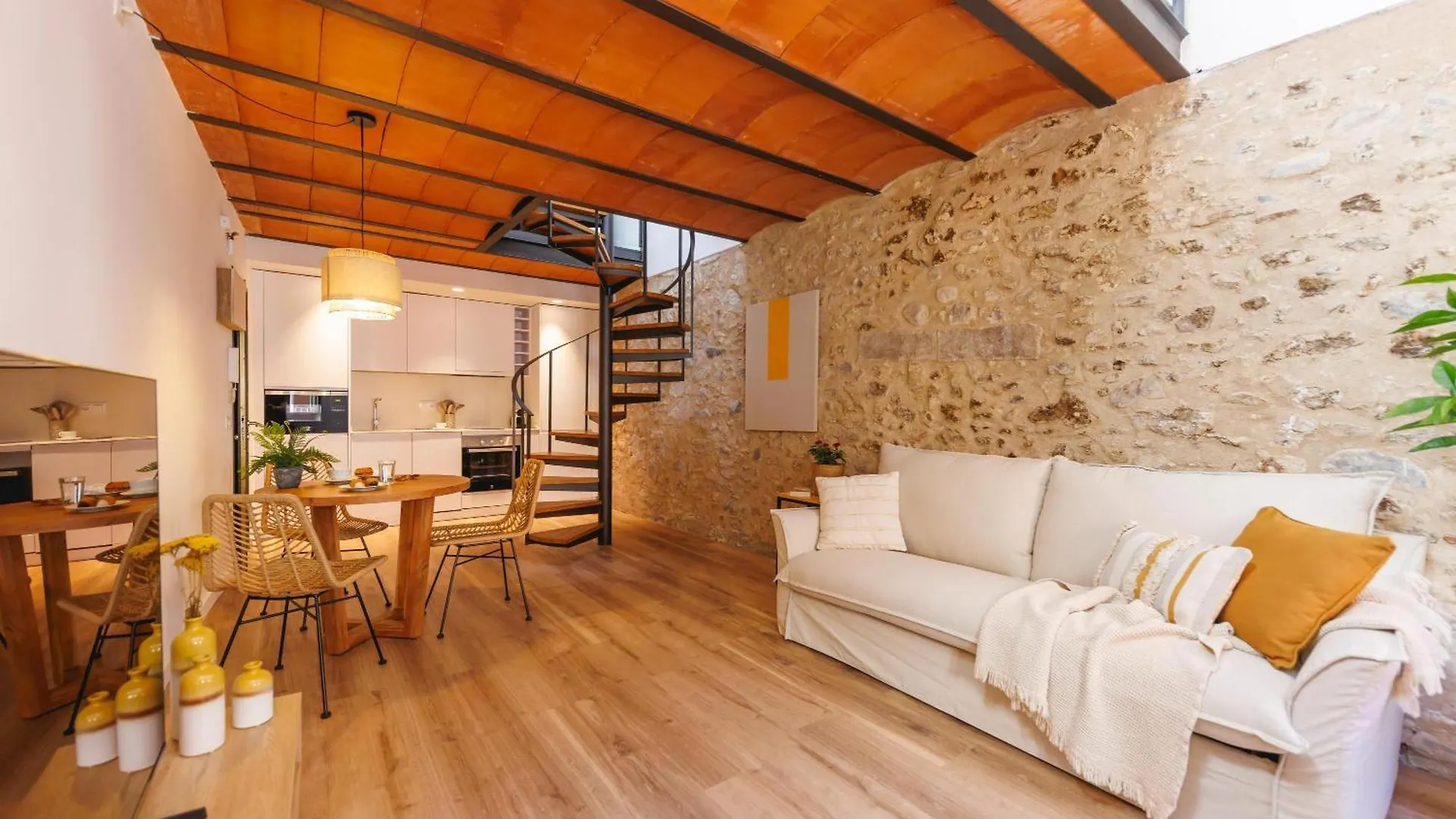 Bravissimo Ballesteries 40, Barri Vell Duplex Χιρόνα