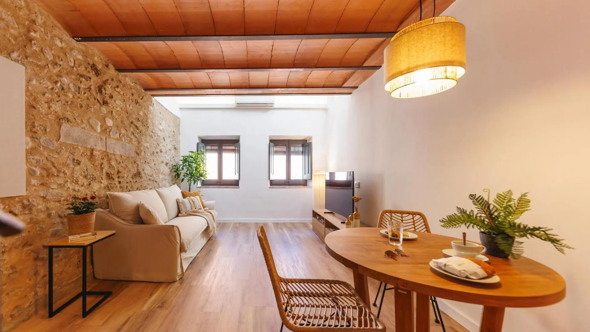 Bravissimo Ballesteries 40, Barri Vell Duplex Χιρόνα 0*,